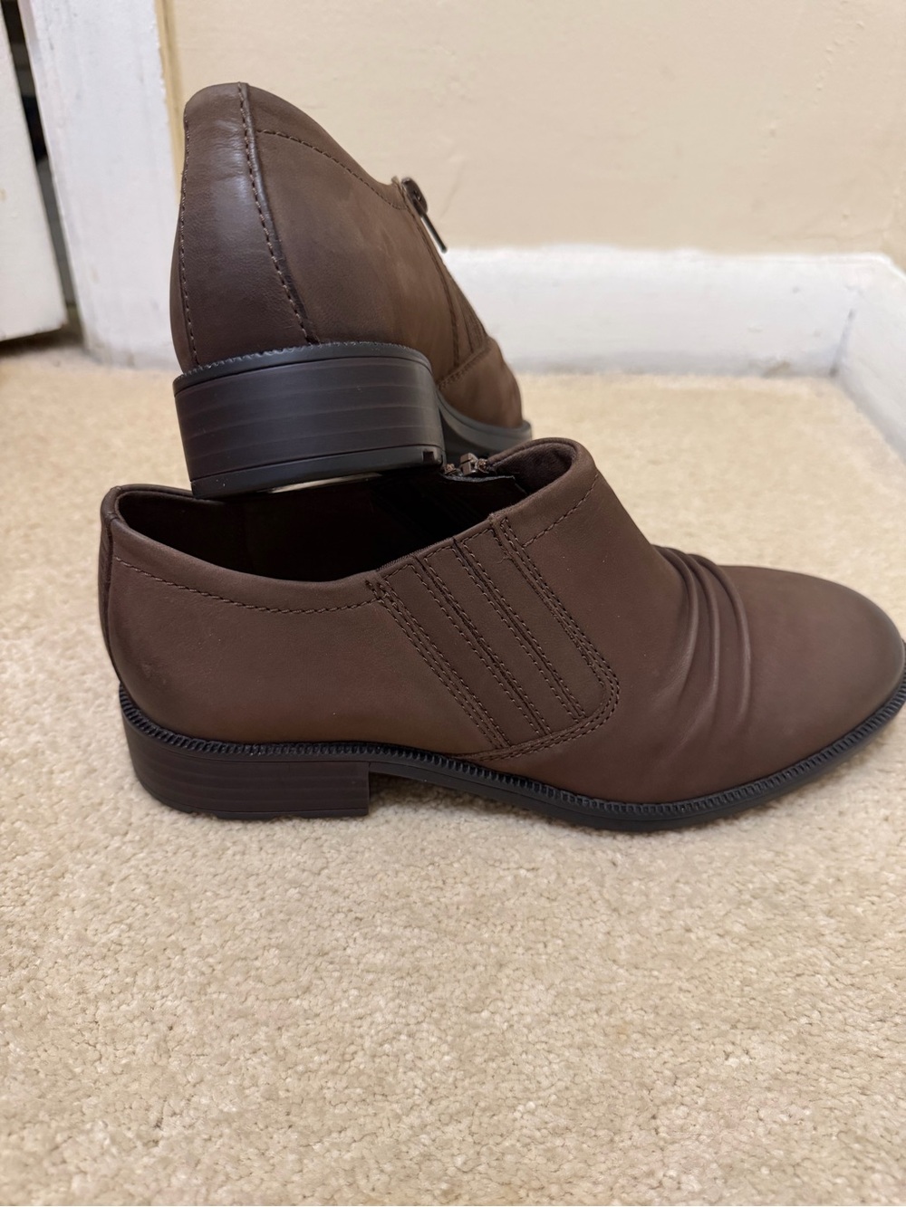 Clarks Women's Adalynn Ezra size 7.5W